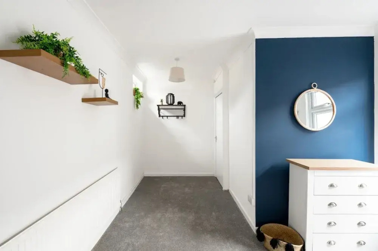 96 Caerleon Road Apartment C