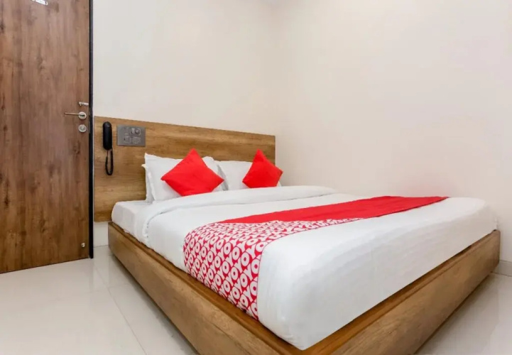 Peace Residency By OYO Rooms