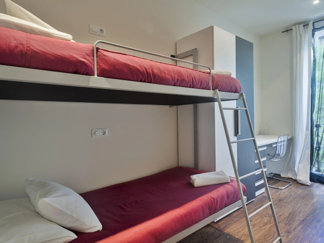 Aspasios Urquinaona Apartments