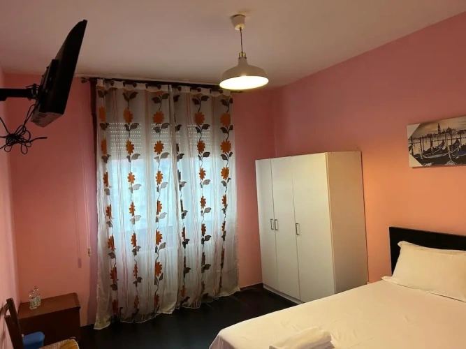 Economy room