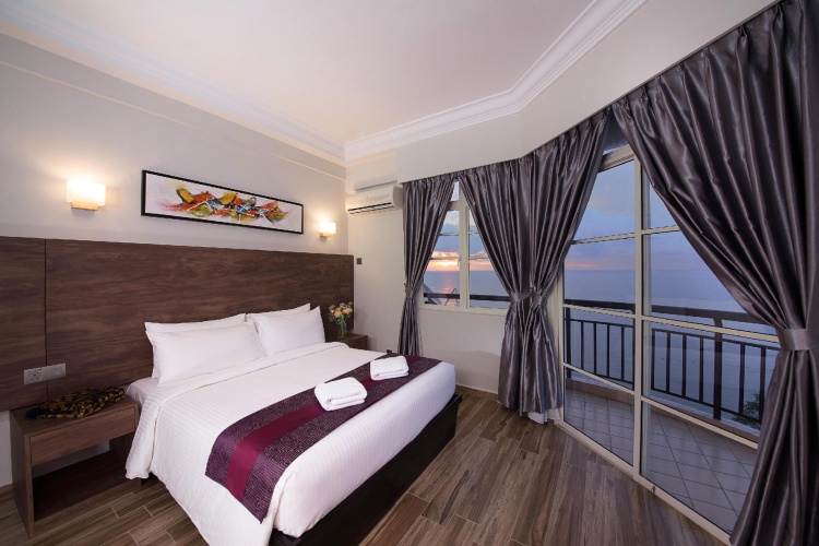 2 Bedrooms Deluxe Apartment