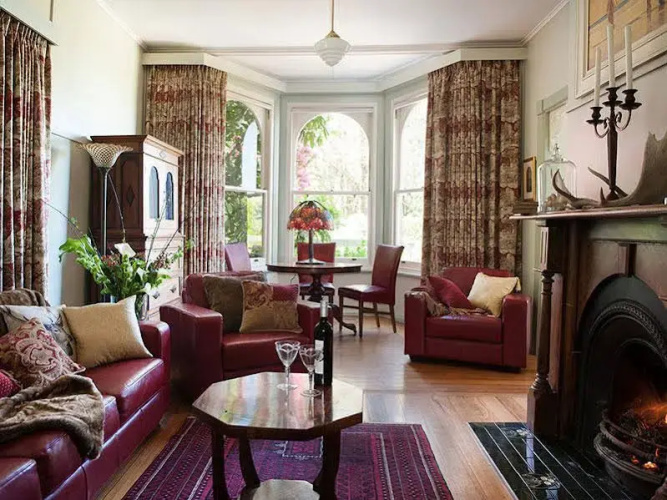 Woolrich Historic Garden Cottage