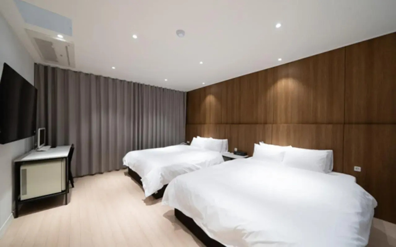 Ballantine Business Hotel