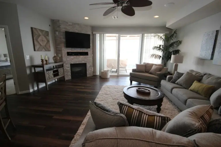 Lands End 205 - 3 Br Condo