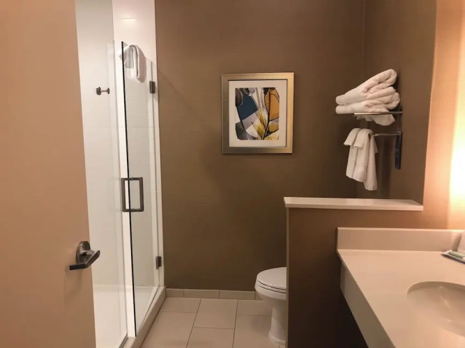 Quadruple Suite with lake view