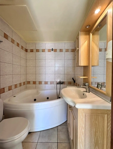 2 Bedrooms Villa