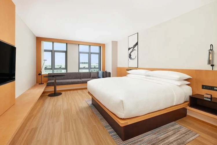 Superior Double room with city view