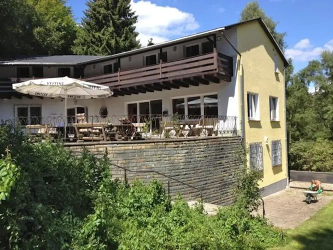 Twin Cottage
