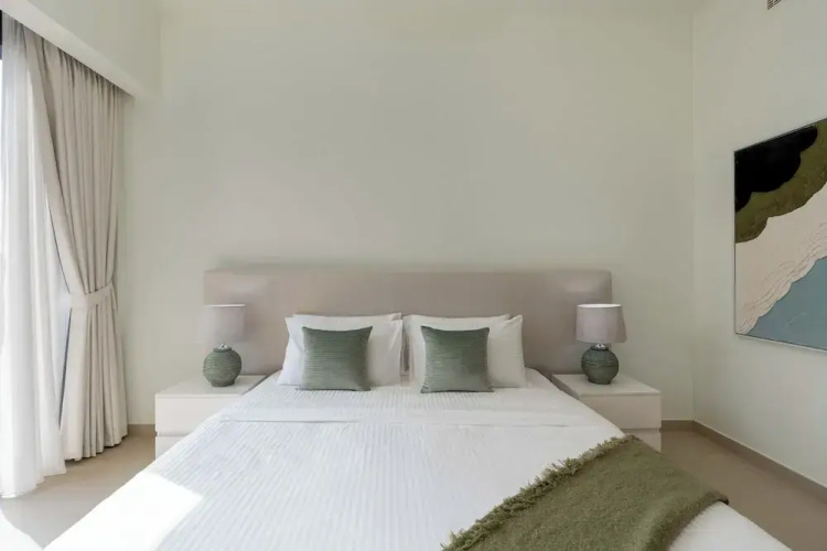 2BR High Floor Act I Act II T1