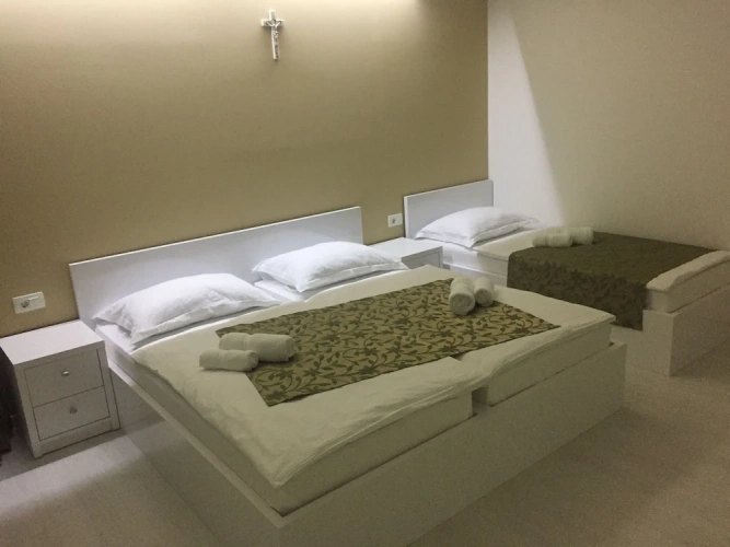 Comfort Quadruple room with land view