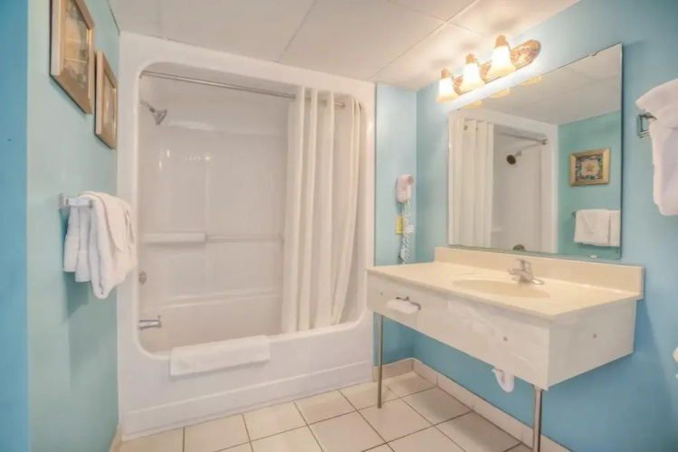 Sand Dunes Resort and Suites