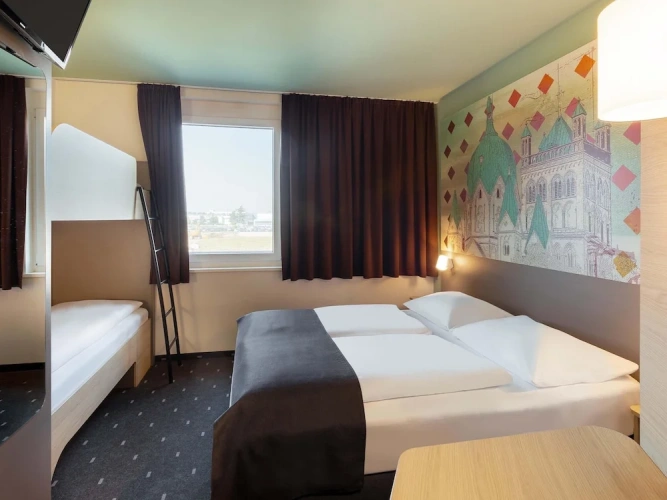 Quadruple room