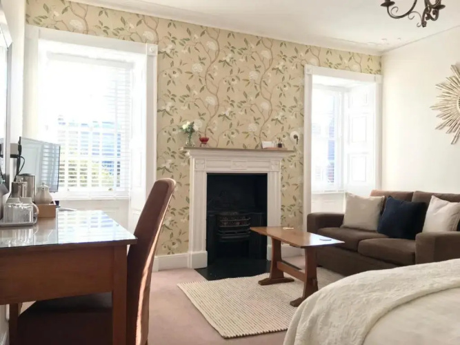 17 Burgate
