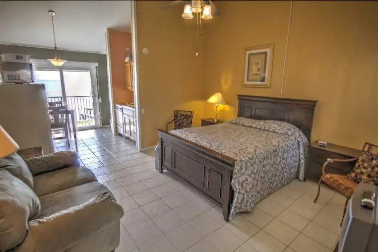 Sandcastle 202c - studio Br Condo