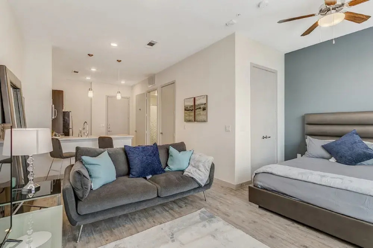 7th Avenue Condos by Barsala