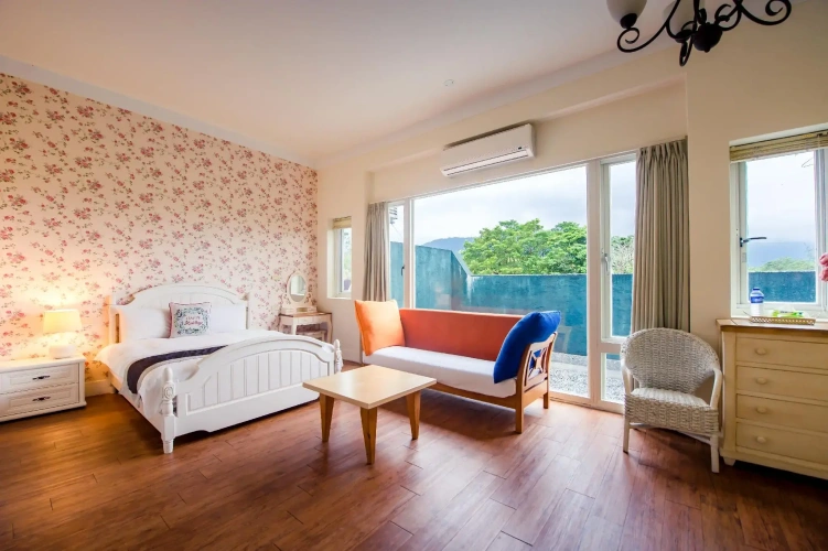 Deluxe Quadruple room with balcony
