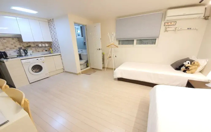 DK House