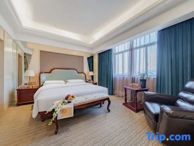 Deluxe Double Suite