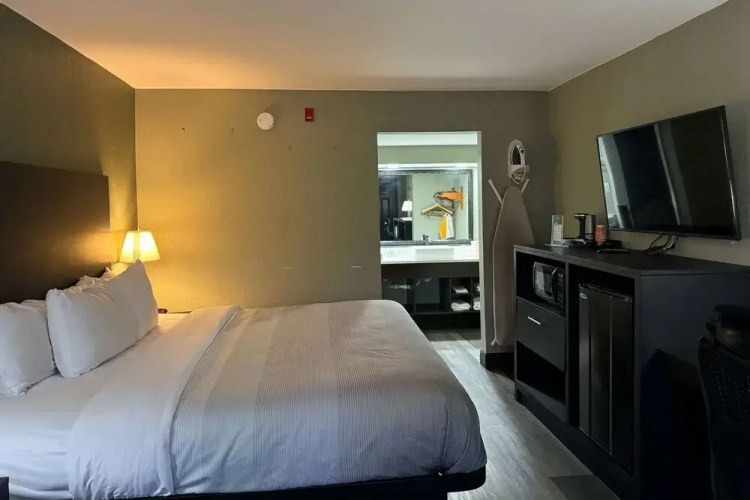 Quality Inn & Suites