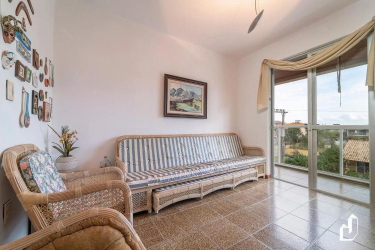 Apartamento com 02 dormitórios