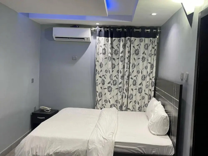 Villa Maxili Hotel and Apartment