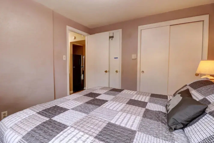 Yacht Club 27 1 Bedroom Condo
