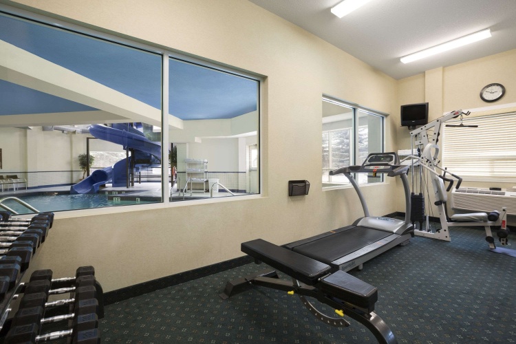Travelodge By Wyndham Strathmore photo 19
