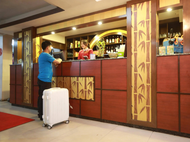 Zhonghua Hotel