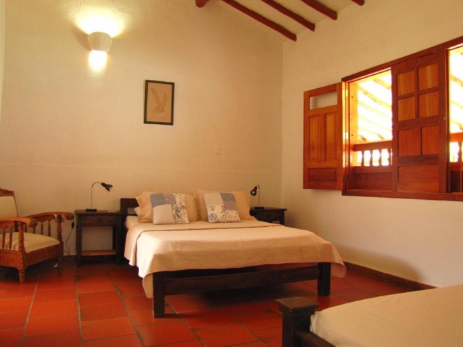 Standard Triple room