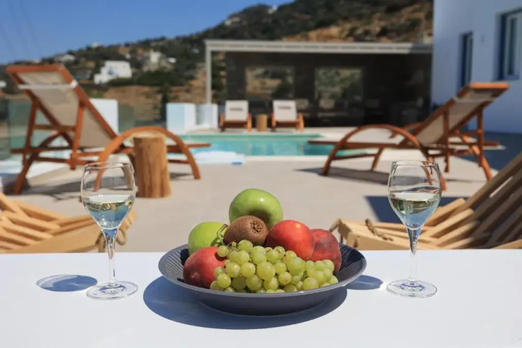 Captains Villas & Suites