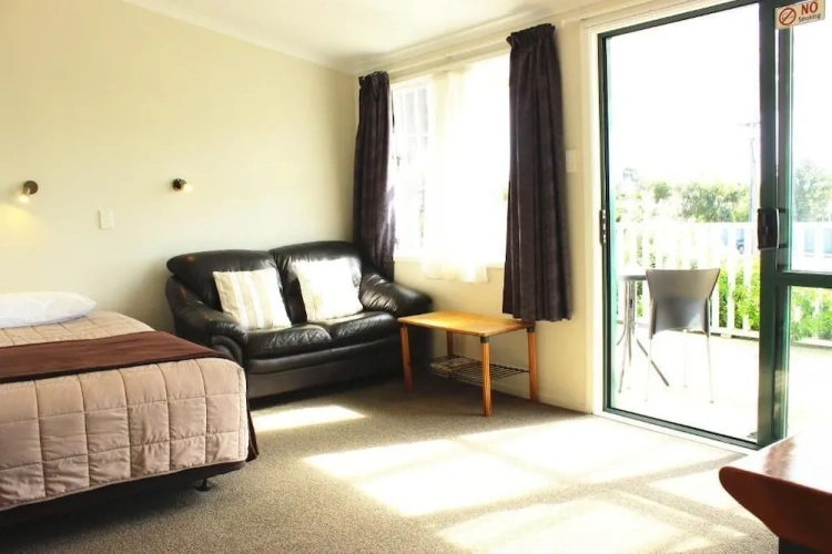 1 Bedroom Standard Triple Suite