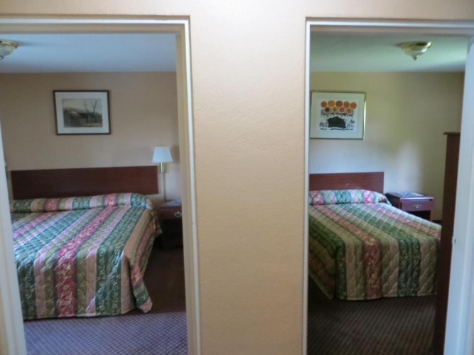 2 Bedrooms Suite