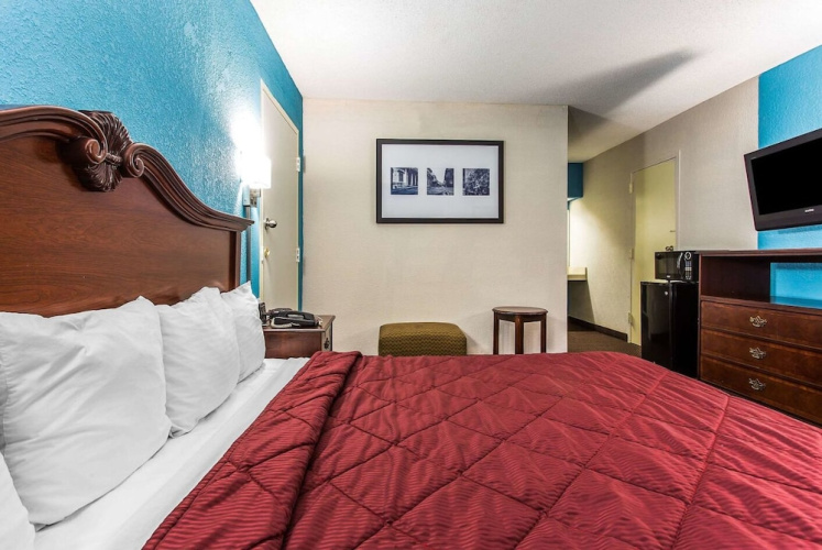 Economy Inn