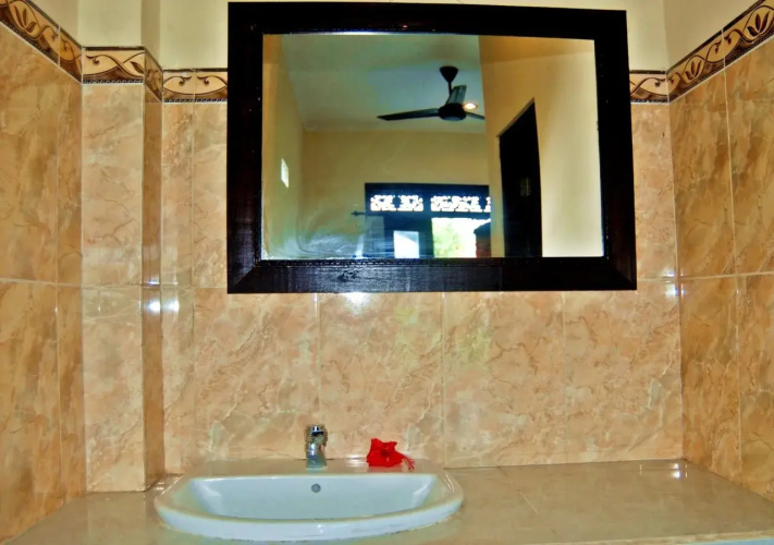 Adi Santia Bungalows