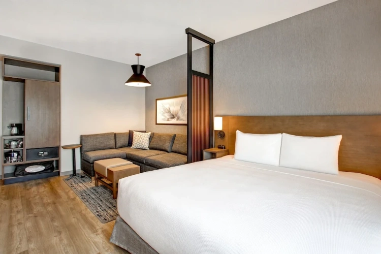 Standard Double room with balcony and with water view