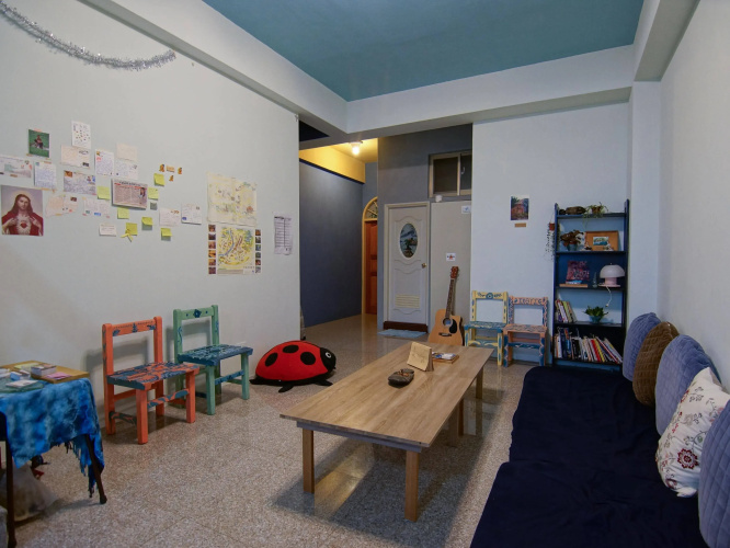 Fish hostel