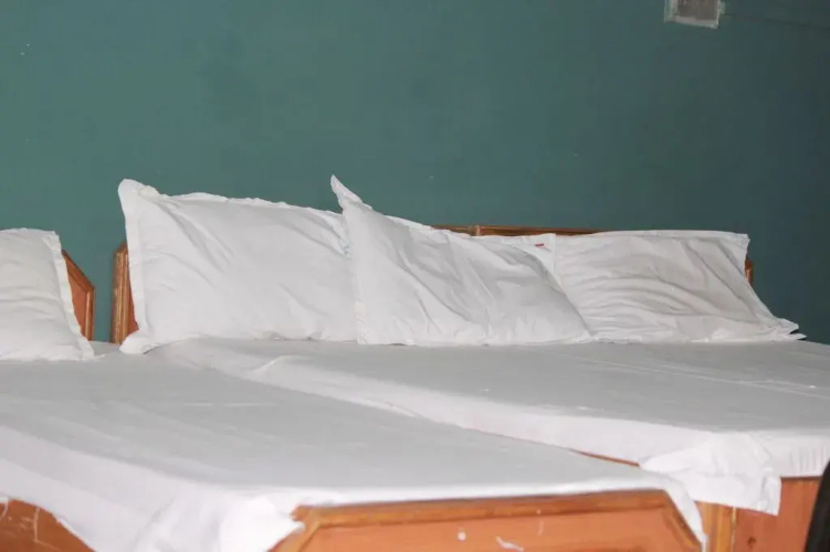 Kanchan Hotel