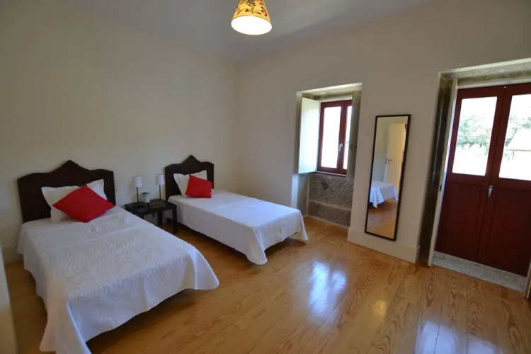 Casas de Porto Bom