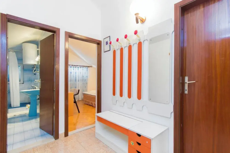 7 Olives Apartments