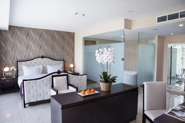 Grand Edge Hotel Semarang
