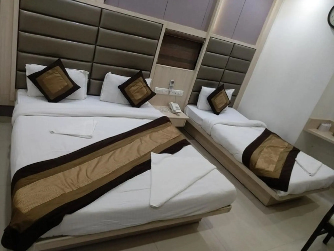 Hotel One up
