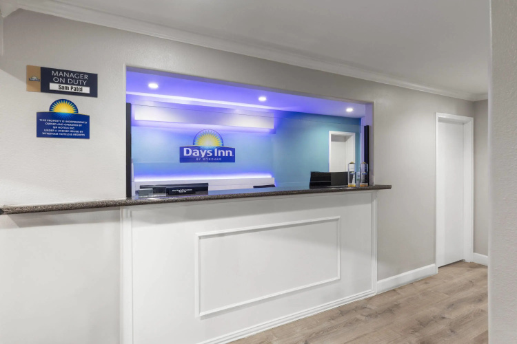 Days Inn by Wyndham Temple