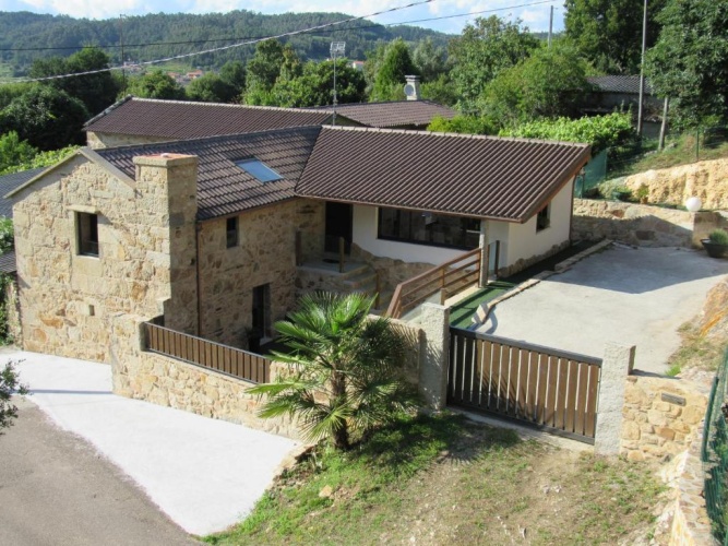 2 Bedrooms Cottage