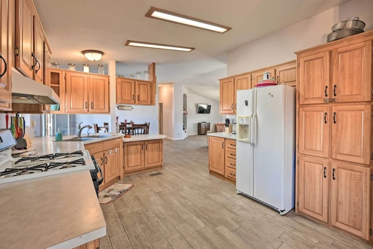 3 Bedrooms Cottage