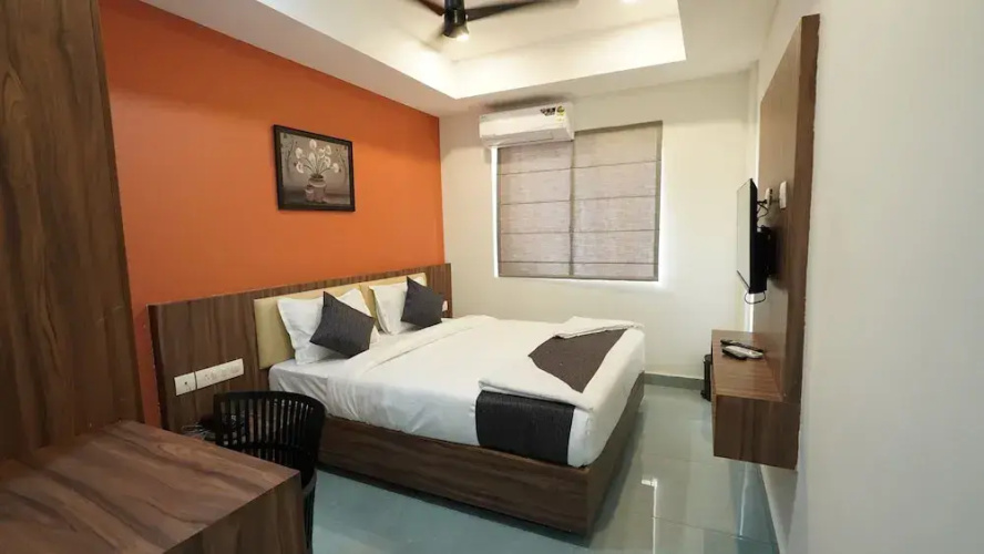 Hotel Hive Inn