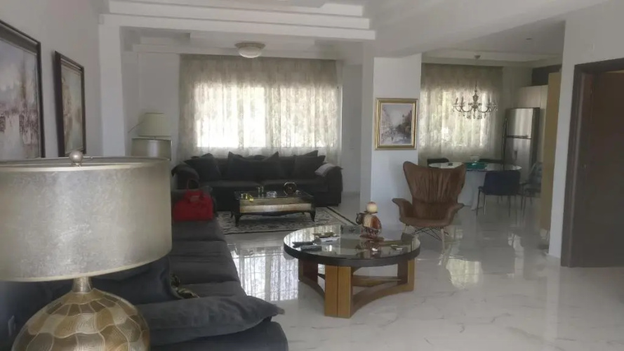 Marry's house