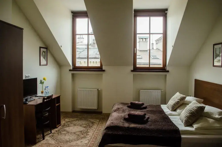 Royal Route 29 Comfort Rooms