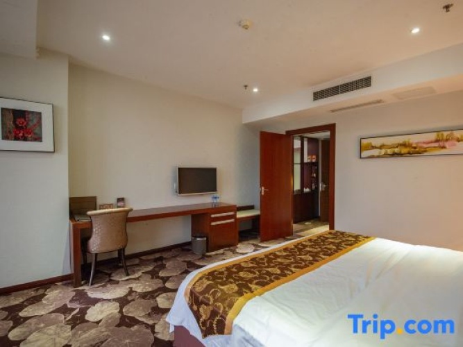 Deluxe Double Suite