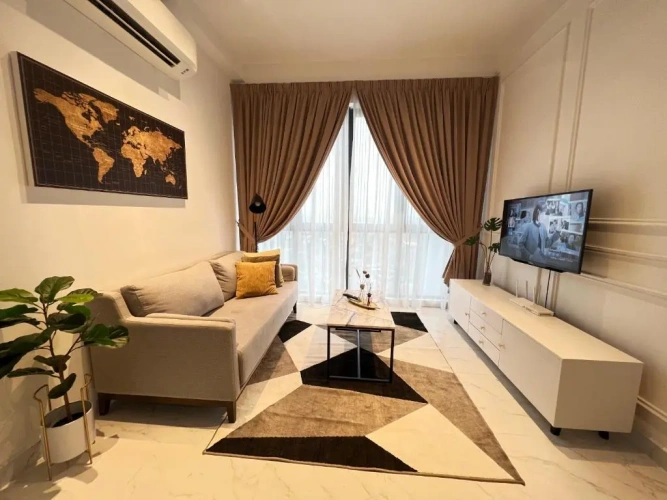 2 Bedrooms Apartment