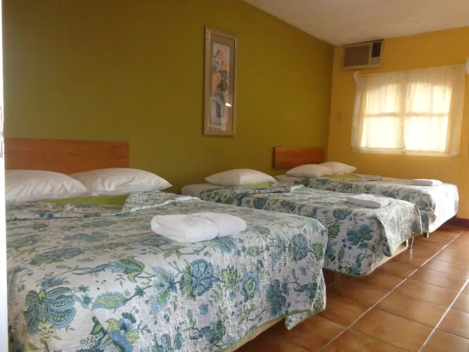 Standard Triple room